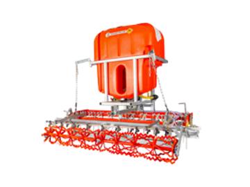 Platz-Max Rain arena leveller and watering unit